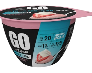 יוגורט חלבון GO אוורירי בטעם תותים בשמנת, 20 גרם חלבון